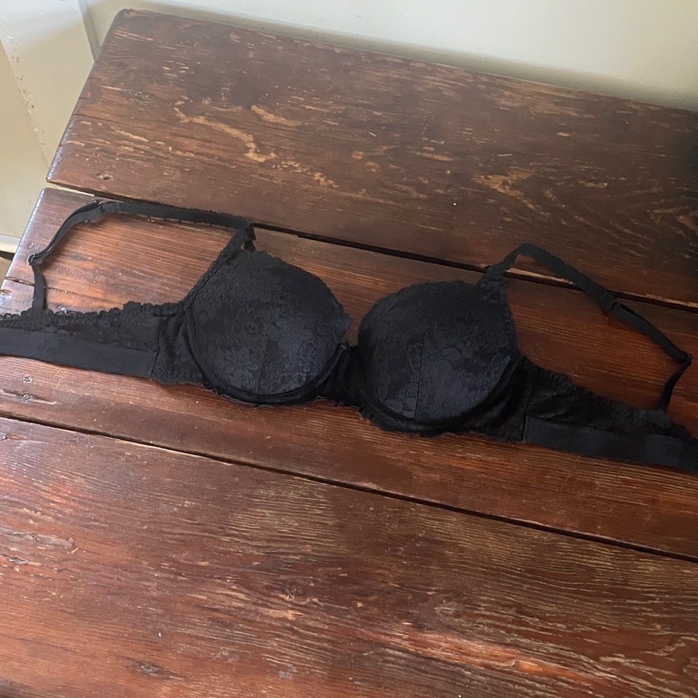 Size 34C Pink brand lacy black push-up bra